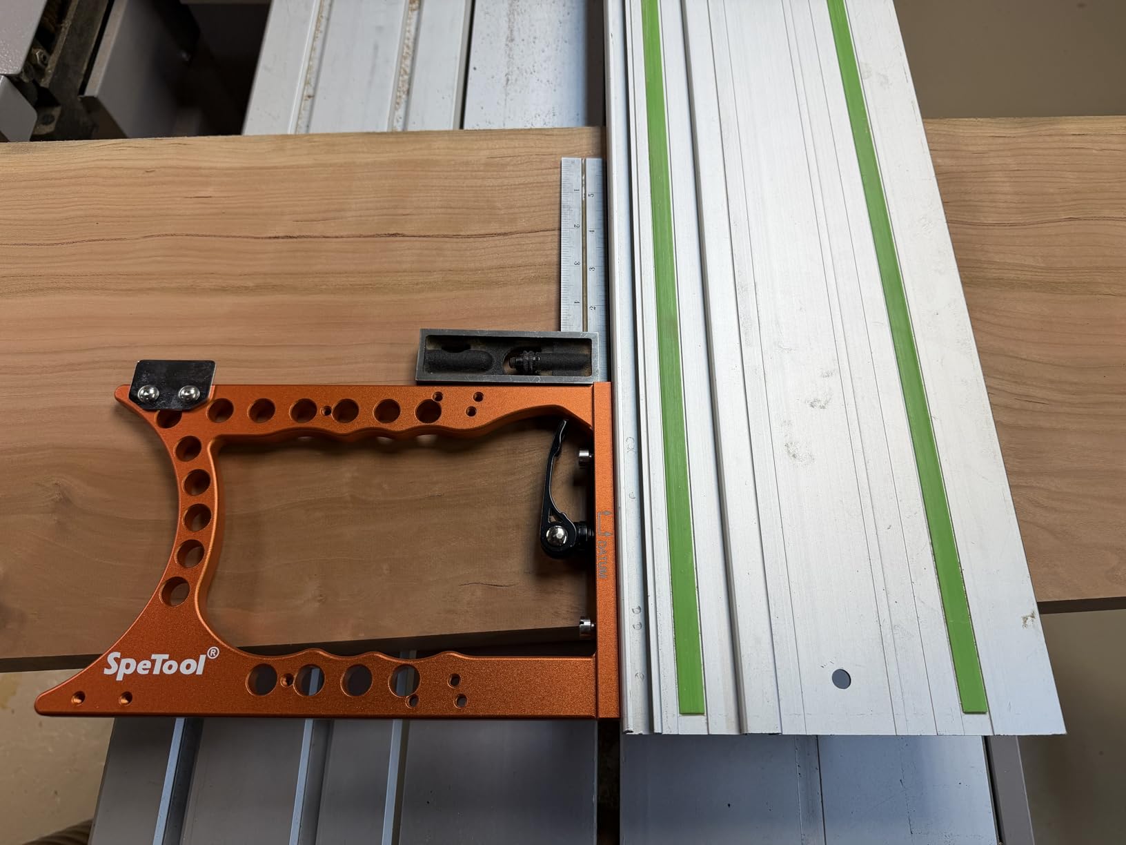 Tired of Crooked Cuts? How to Ensure Perfectly Square Cuts on Your Track Saw
