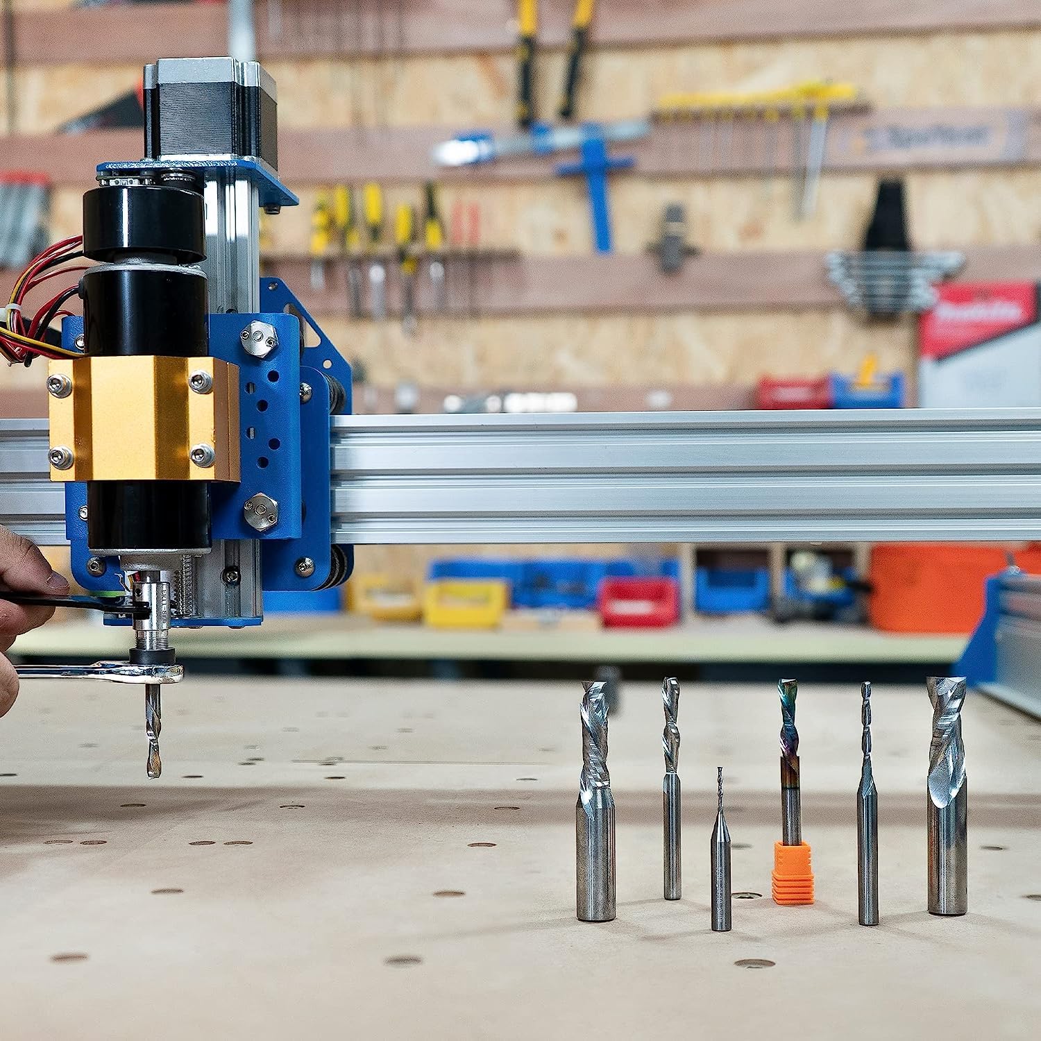 SpeTool EU W04503 Spiral Plunge 4mm Dia x 4mm Shank x 22mm Cutting Length x 50mm Long 2 Flute Down-Cut Router Bit