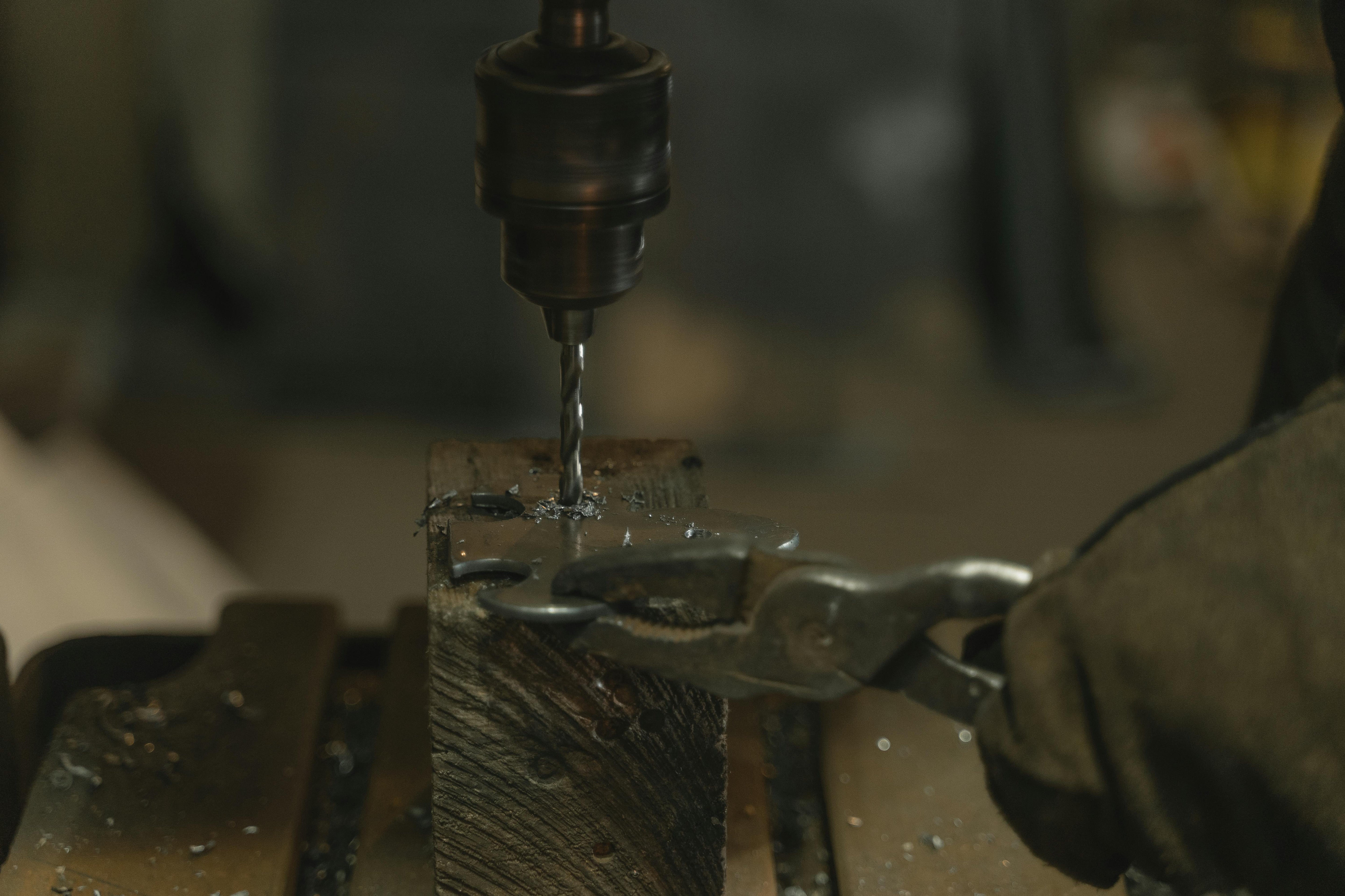 Perfectly Centered: Using the Spetool Guide for Cabinet and Door Hardware